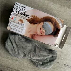 Brookstone Grey Plush Hot & Cold Eye Mask, Grey Color